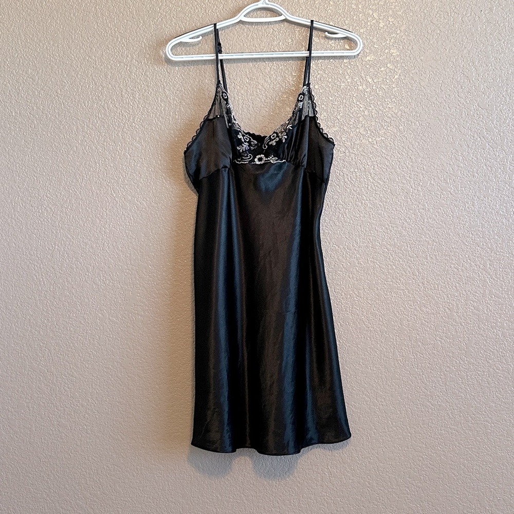 Madelon Louden | Intimates